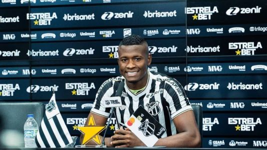 Orejuela com a camisa do Ceará; jogador pode estrear já na sexta-feira, contra o Botafogo-SP