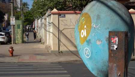 Orelhão na Avenida Francisco Sales, no bairro Santa Efigênia, Região Leste