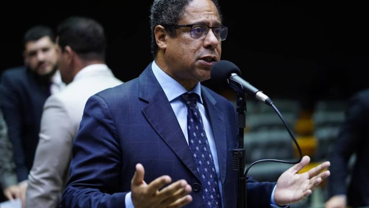 Relator pede que Arthur Lira adie votação do PL das Fake News na Câmara dos Deputados