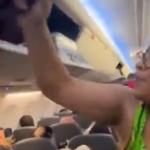 Mulher negra é retirada de voo que seguia de Salvador para São Paulo após negar despachar de bagagem