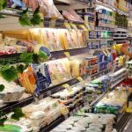 Aumento da inflação de alimentos e serviços em abril preocupa, diz economista