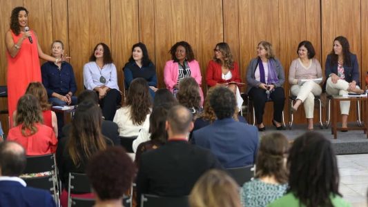 Os cargos de alta liderança no setor público federal dizem respeito a postos como coordenação, assessoria, diretoria, superintendência, secretaria executiva e ministério