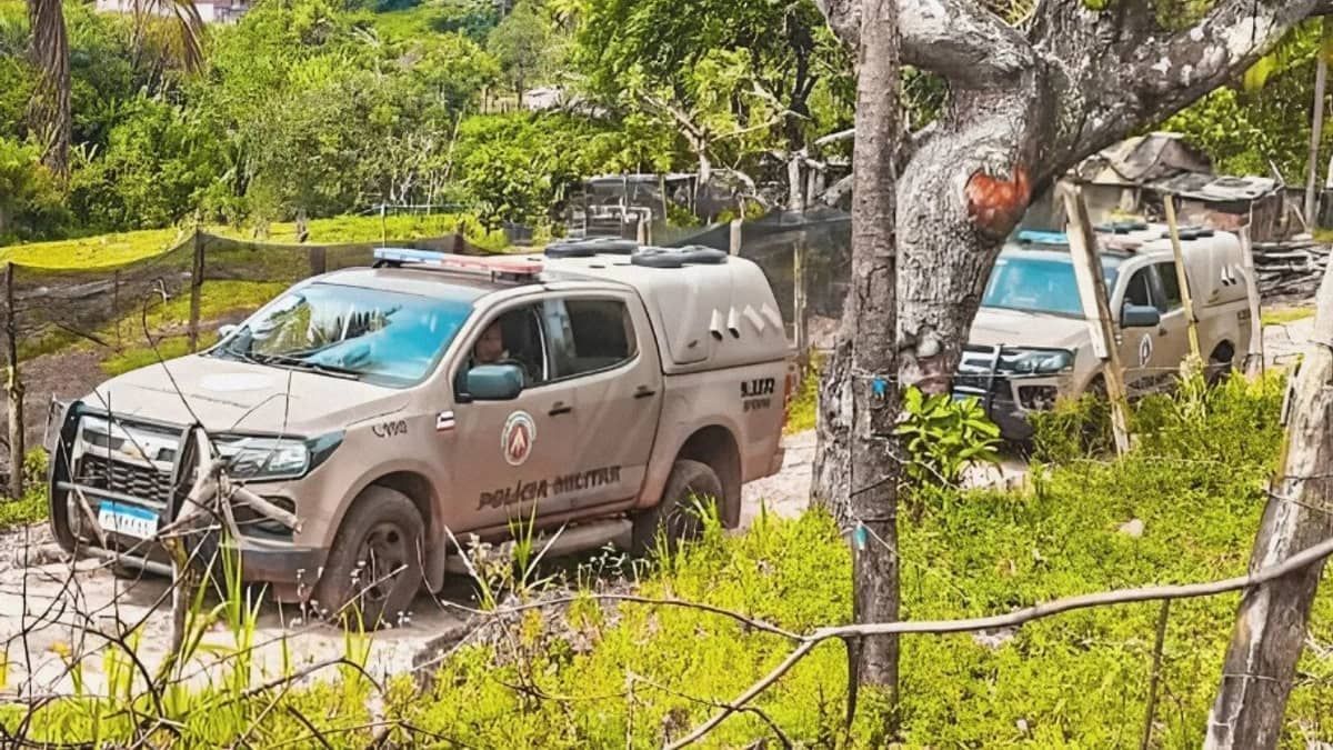 Suspeitos de vender drogas morrem em troca de tiros com a polícia na Bahia