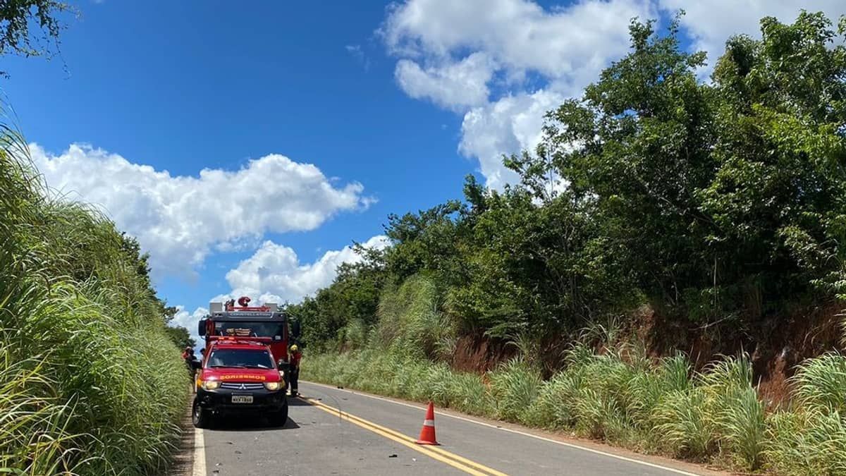 Professoras que viajavam para dar aula morrem em acidente na MGC-342 no Norte de Minas