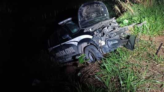 Os dois motoristas foram socorridos com ferimentos leves; acidente foi na altura do Km 76 da BR-267