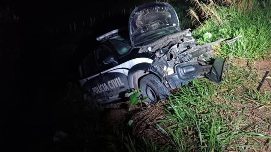 Os dois motoristas foram socorridos com ferimentos leves; acidente foi na altura do Km 76 da BR-267