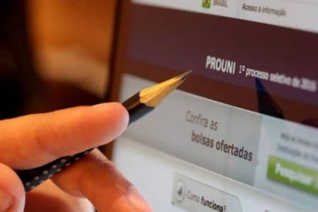 MEC divulga aprovados na lista de espera do Prouni; saiba como acessar