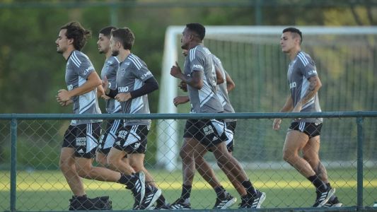 Os jogadores do Atlético se preparam para duelo contra o Inter, pelo Brasileiro
