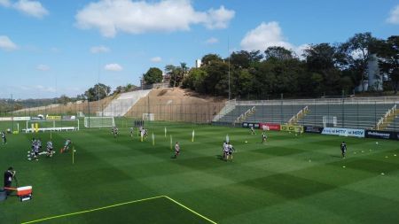 Os jogadores se reapresentaram nesta segunda-feira (31) na Cidade do Galo