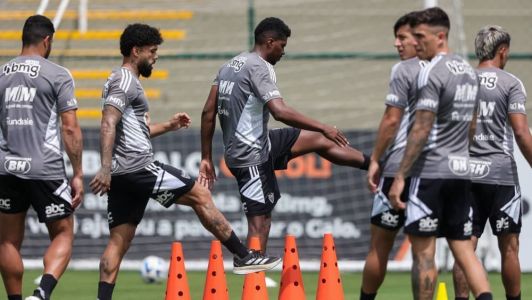 Os jogadores se reapresentaram nesta segunda (30) e iniciaram a preparação para duelo com o Fortaleza