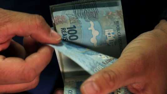 Os juros não podem ultrapassar 3,5% ao mês