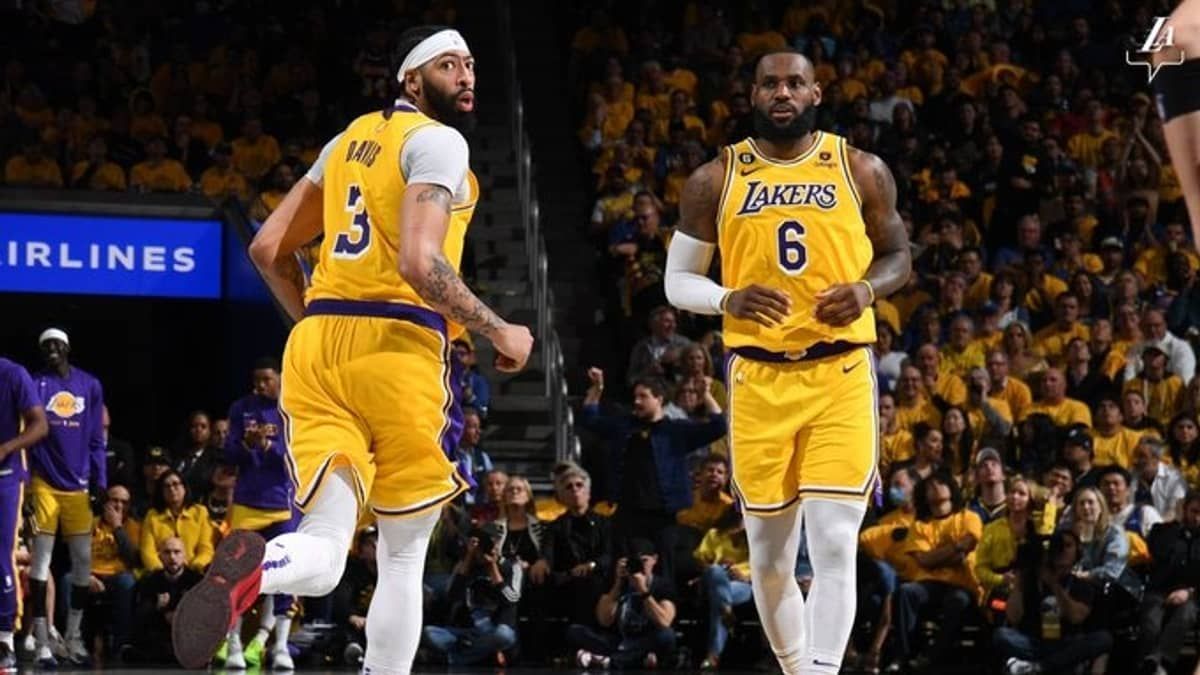 NBA: Lakers vencem Warriors fora de casa e Knicks empatam série com Heat