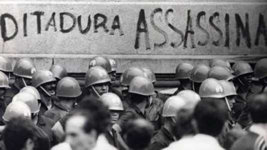 Os militantes foram enterrados como indigentes no cemitério Dom Bosco, em Perus, na Zona Norte de SP