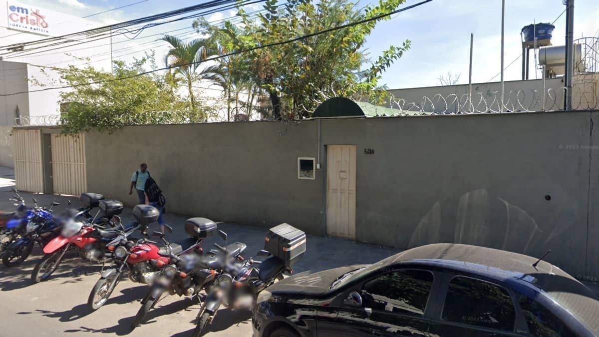 Jovens promovem quebradeira e agridem monitores em centro socioeducativo em Belo Horizonte