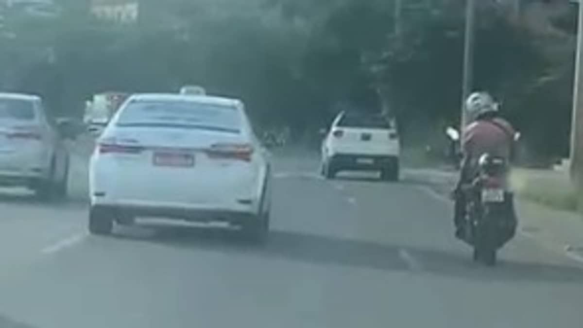 Motoqueiro ameaça motorista com uma pedra após desentendimento na avenida Tereza Cristina