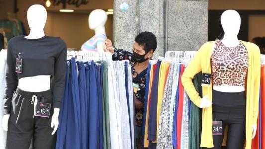 Os pequenos negócios apresentaram um saldo positivo de 176,8 mil novas contratações