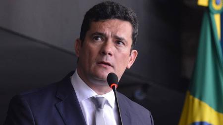 Os policiais cumprem mandados de prisão e buscas em cinco estados: São Paulo, Mato Grosso do Sul, Paraná, Roraima e Distrito Federal