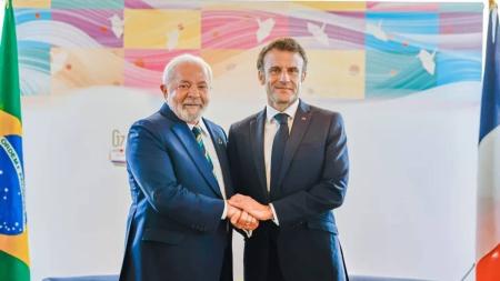 Os presidentes do Brasil, Lula, e da França, Macron