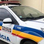 Homem oferece celular, jovem sai de casa e acaba morto a tiros na porta de casa em Ribeirão das Neves  