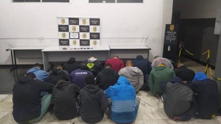 Os suspeitos foram presos em flagrante