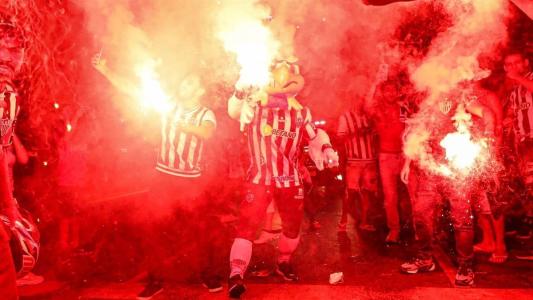 Os torcedores do Atlético fizeram da 'vigília' do aniversário uma tradição