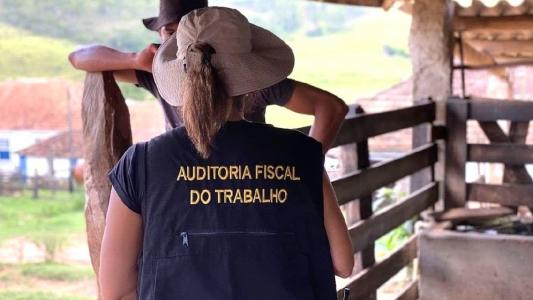 Os trabalhadores estavam alojados em uma casa em péssimas condições