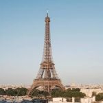 Torre Eiffel é evacuada por alerta de bomba