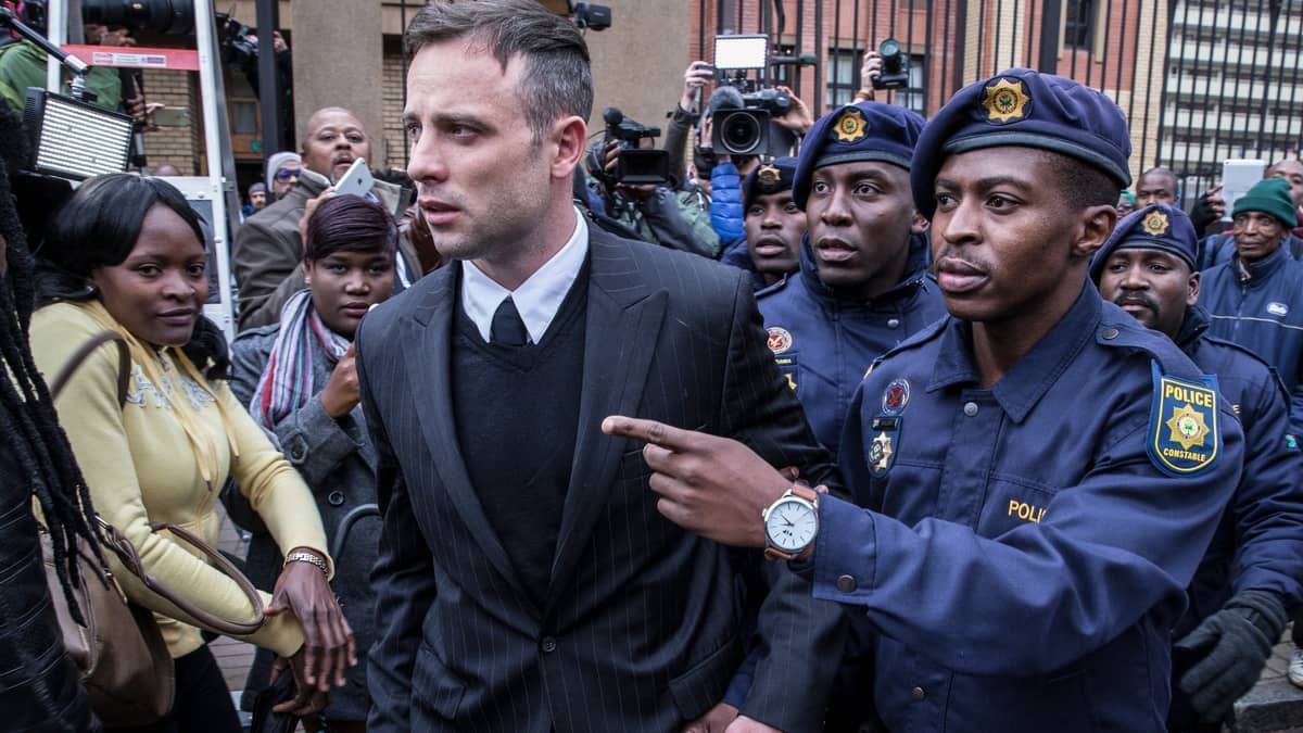 Liberto da prisão, Pistorius terá veto a álcool e entrevistas nos próximos anos