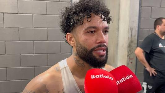 Otávio foi titular na partida deste domingo (8), contra o Coritiba