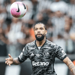 Fluminense avança em negociação para contratar volante do Atlético
