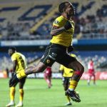 Ex-Atlético marca, mas Aucas leva virada do Nublense pela Libertadores