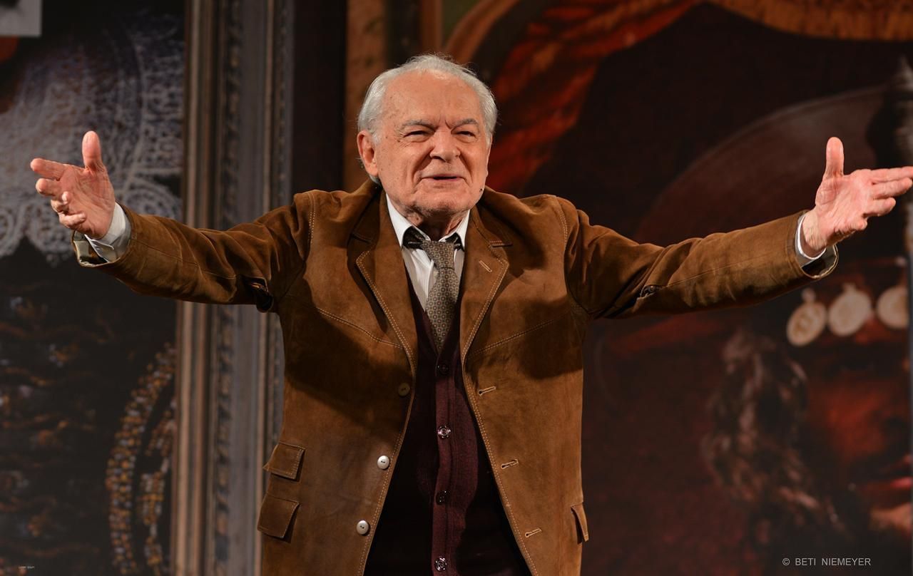 Othon Bastos estreia monólogo aos 91 anos no Festival Teatro em Movimento em BH
