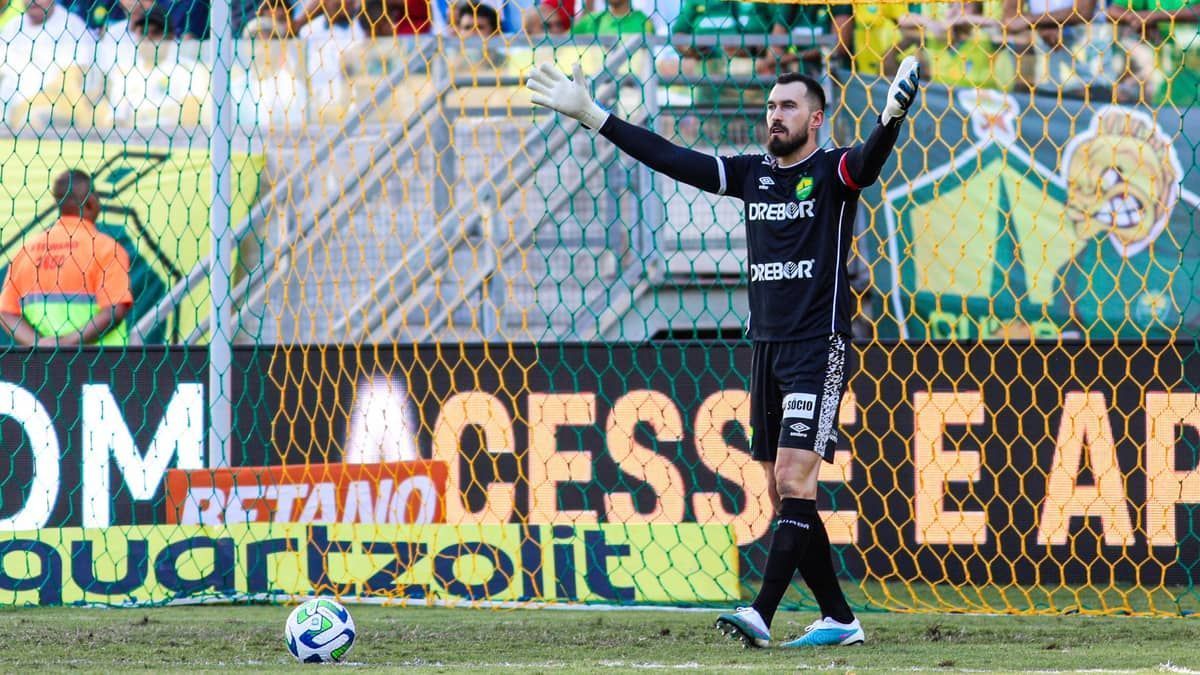 Cuiabá receberá o São Paulo em duelo de mandante ruim e visitante também