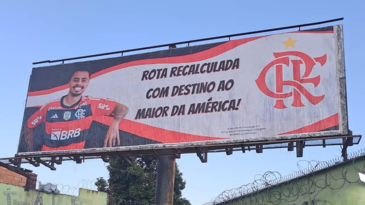 Torcida do Flamengo faz outdoor provocativo ao Atlético em BH; veja