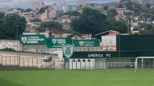 Outdoors instalados pelo América