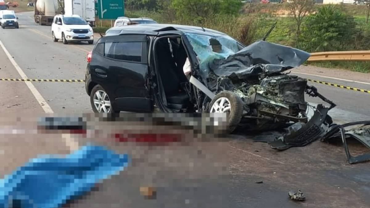 Batida entre carro e caminhão deixa uma pessoa morta na BR-356 em Itabirito  