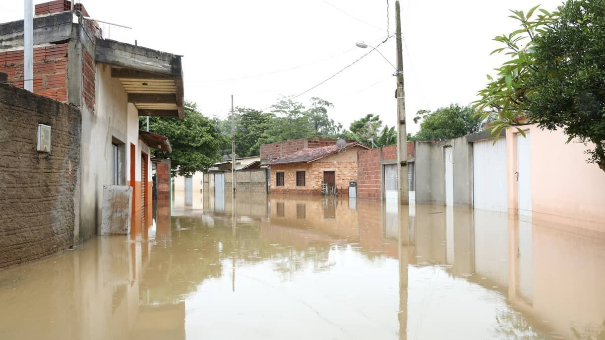 Governo Federal reconhece situação de emergência de cidades mineiras após temporais  