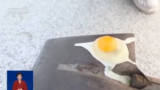 Ovo congelou assim que foi quebrado em cidade da China que registrou -53ºC