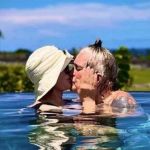 Fãs de Ozzy Osbourne se emocionam após rara aparição em meio a problemas de saúde