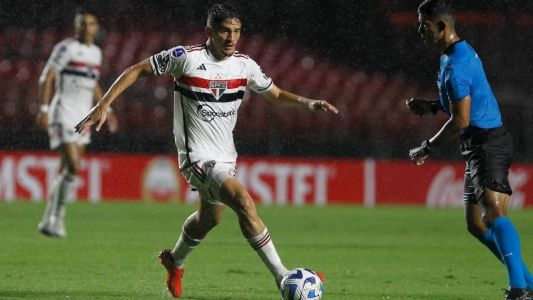 Pablo Maia sofreu carrinho violento e foi substituído contra o TIgre, na Sul-Americana