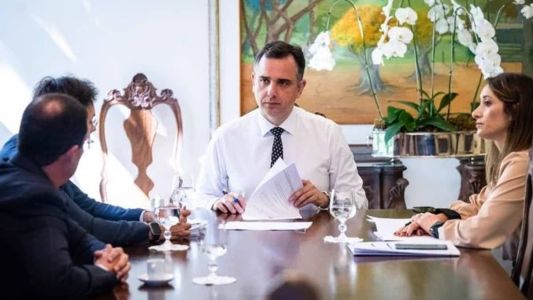 Pacheco se reuniu hoje com Advocacia Geral do Senado