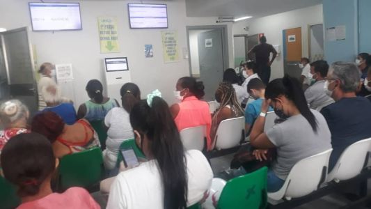 Pacientes chegaram acionar a Polícia Militar