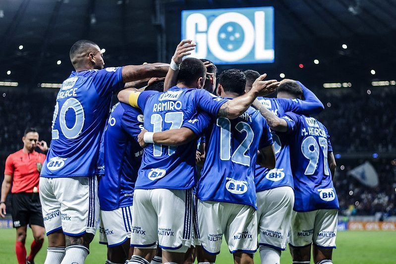 Pacotão de notícias do Cruzeiro: detalhes do duelo com o Boca e jogador de saída