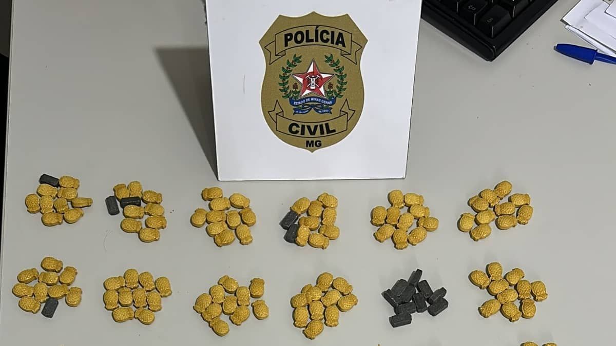 Polícia prende jovem de 23 anos que recebeu mais de 300 comprimidos de ecstasy pelos Correios