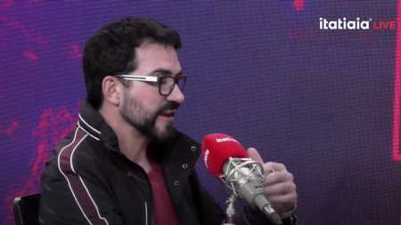 Padre Fábio de Melo esteve na sede da Itatiaia nesta quinta (10)