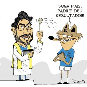 Padre Fábio de Melo benze Cruzeiro no Brasileirão