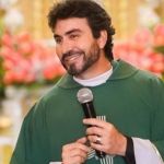 Dia do Padre: veja padres que fazem sucesso na música brasileira