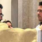 Ronaldo é batizado na Igreja Católica por famoso padre cruzeirense