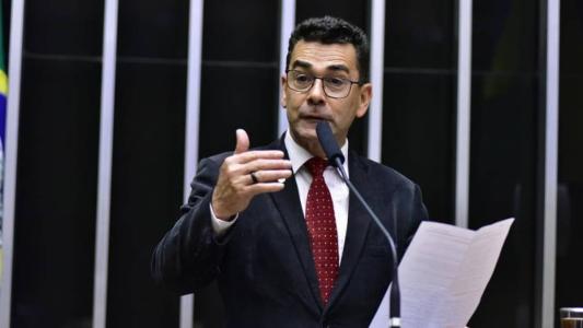 Padre João (PT-MG) assinou manifesto "Resistência não é terrorismo" em 2021