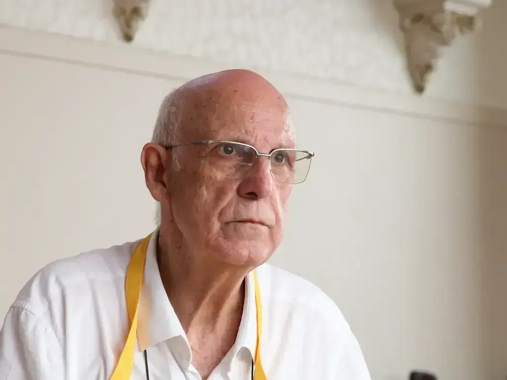 Vereadores de BH batem boca sobre padre Júlio na CPI da População em Situação de Rua